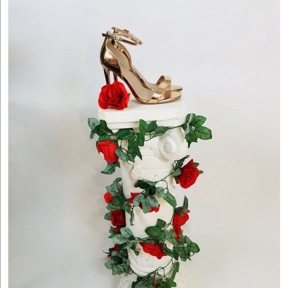 🌹ASOS Gold Metallic Heels🌹